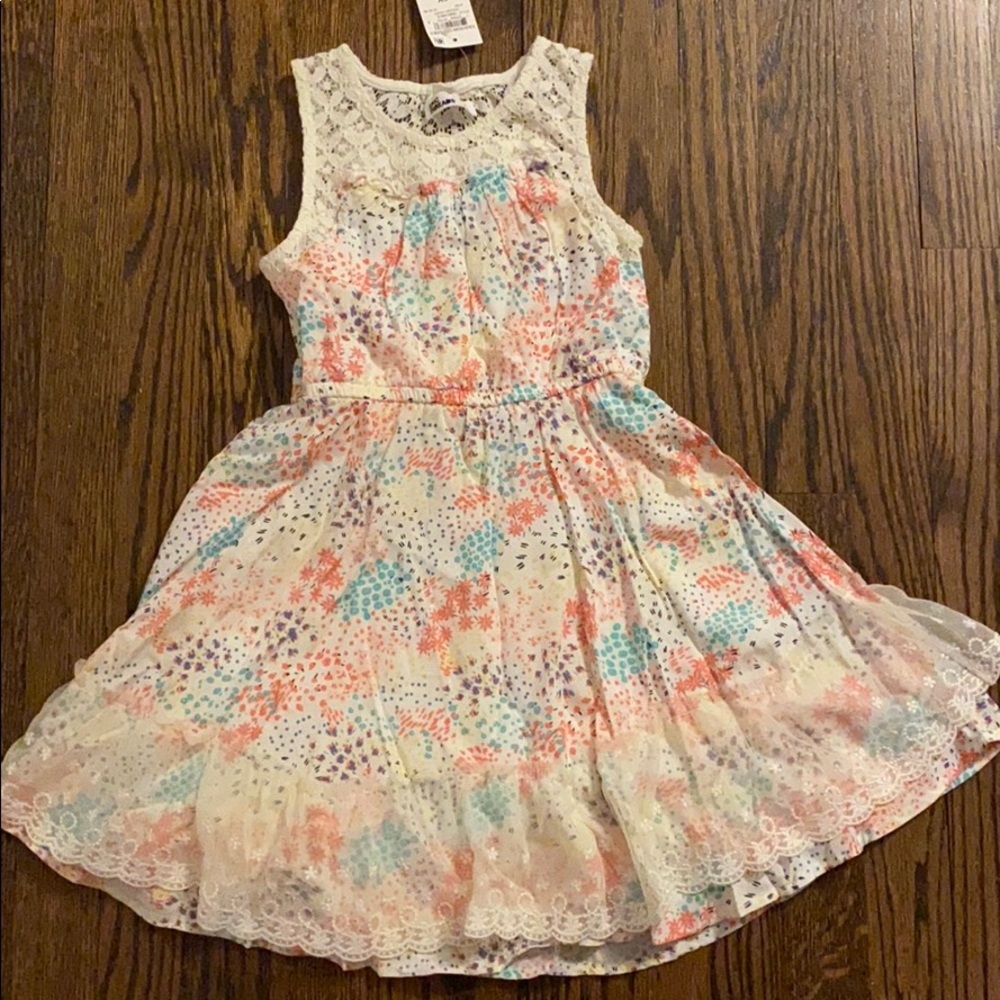 Girls dress - Cream colored with print and lace